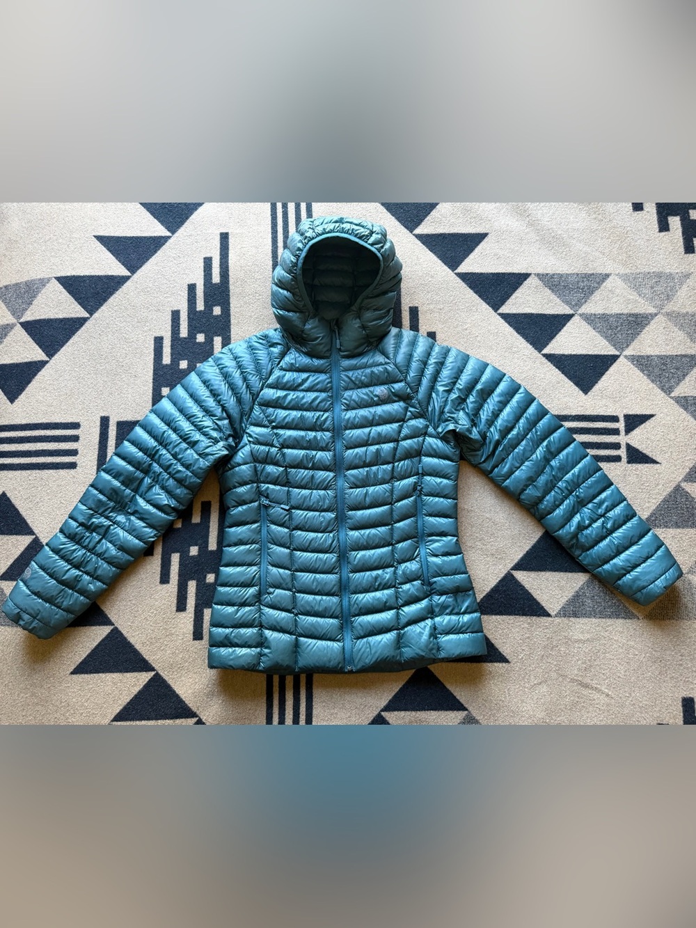 Mountain Hardware Teal Hooded Puffer Women’s Small